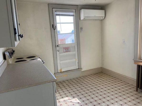 207 E Philadelphia Ave #5