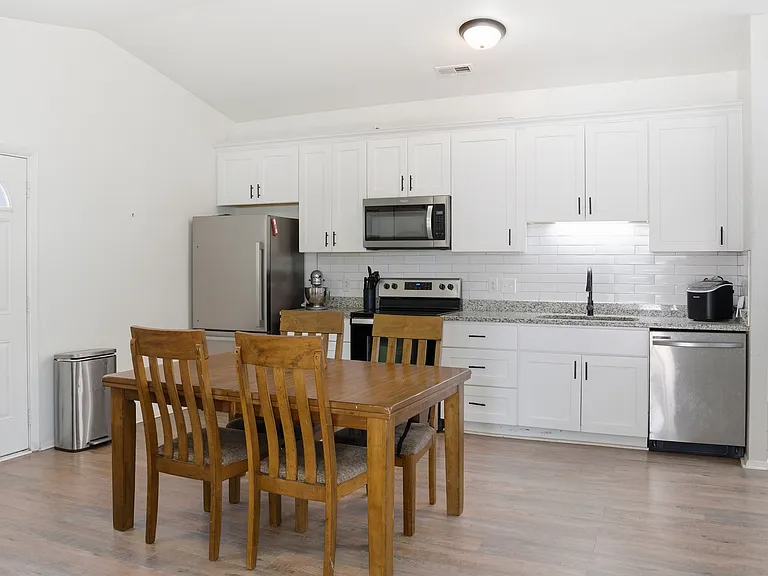 4316 Smokey Lake Dr — Photo 3