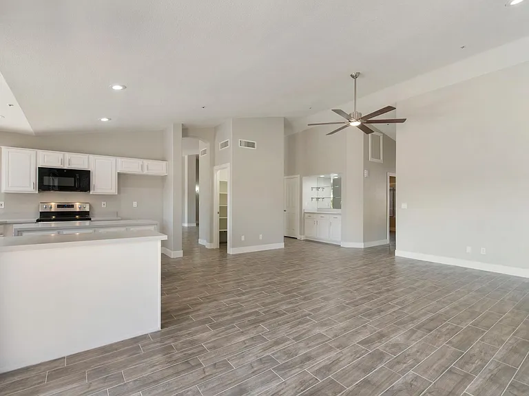 9295 E Rockwood Dr — Photo 22