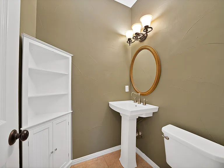 18638 Tall Oak Dr — Photo 34