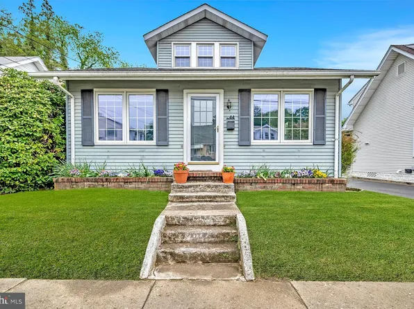 44 Colonial Ave, Hamilton, NJ 08610
