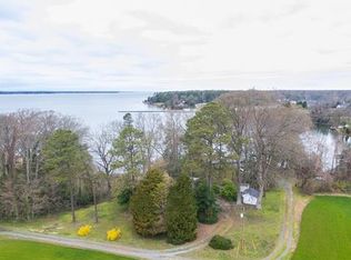 29 Goat Ln, Lancaster, VA 22503