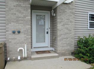 4007 Maple Grv, Madison, WI 53719