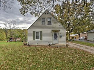 3885 E Cerro Gordo St, Decatur, IL 62521