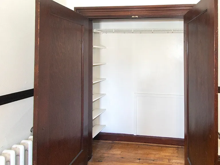 438 State St — Photo 26