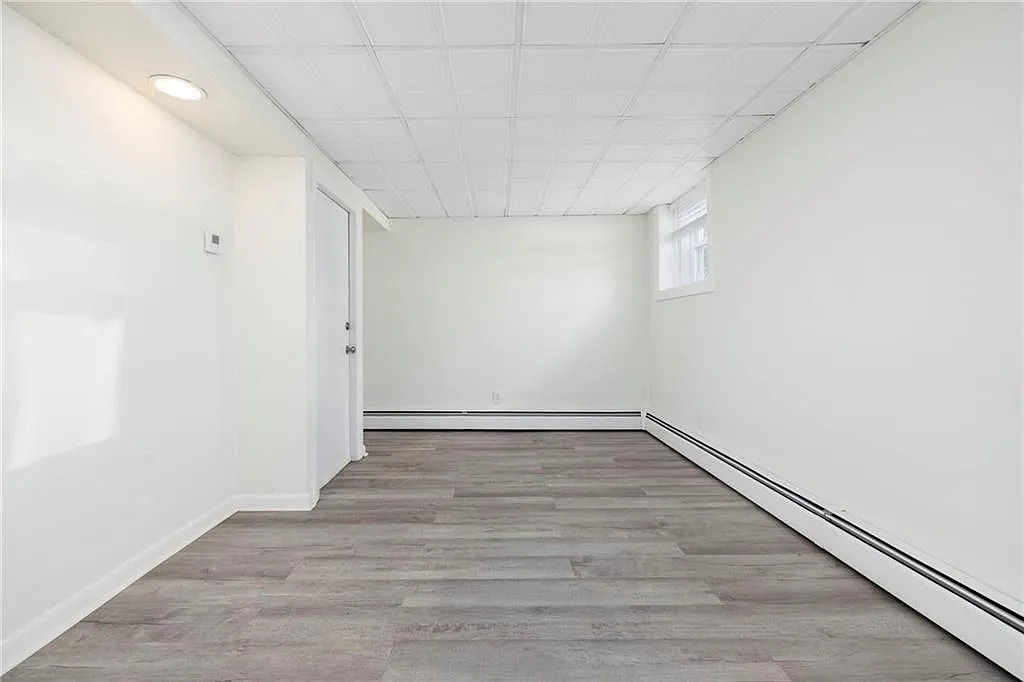 1 bed, 1.0 bath, 528 sqft, $1,900 — Photo 3