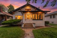 photo property thumbnail