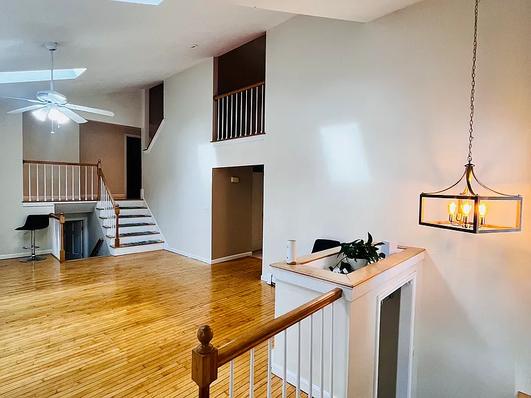 44 Livingston Dr #1 — Photo 1