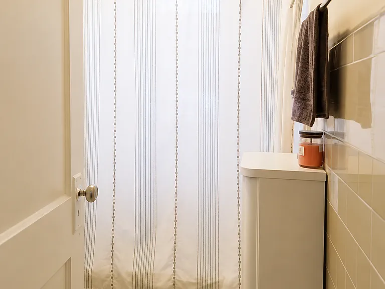 15 Duncklee St #1 — Photo 5