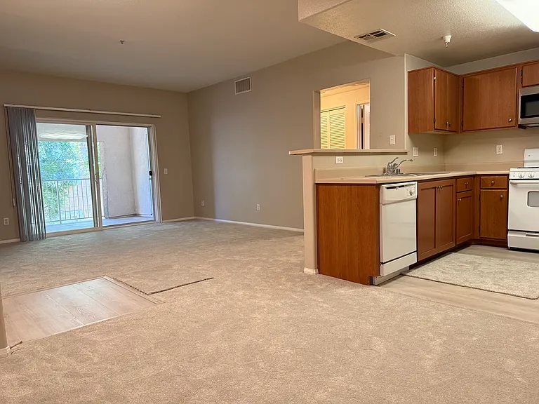 31405 Taylor Ln — Photo 3