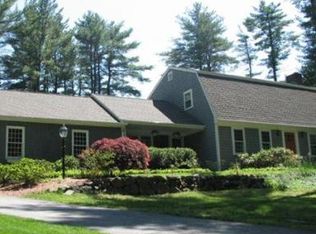 10 Newbury Rd, Ipswich, MA 01938