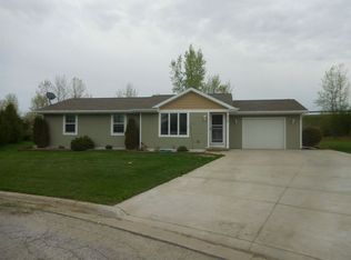 215 Garden View Ln, Denmark, WI 54208