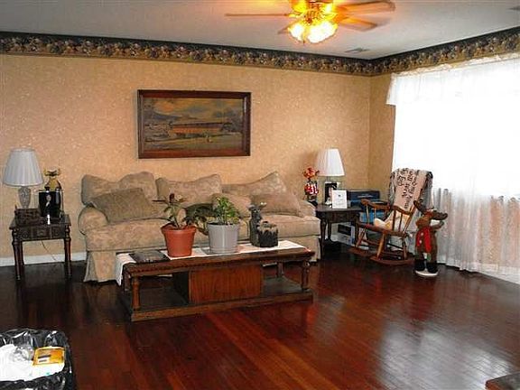 2nd image of 2280 Robin Hood Dr SE