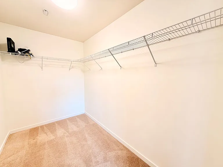 1830 NW Riverscape St #403 — Photo 16