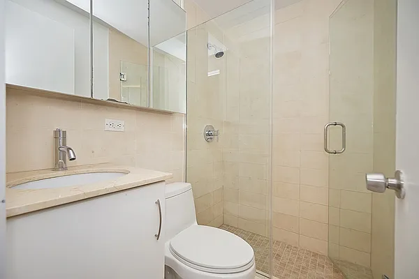 Rented by Keller Williams NYC | media 25