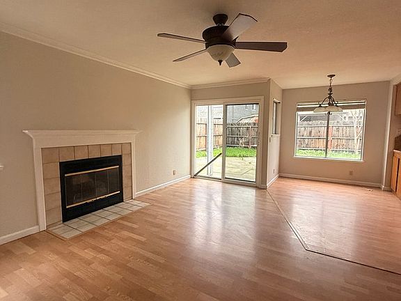 4th image of 8325 Stonybeck Cir