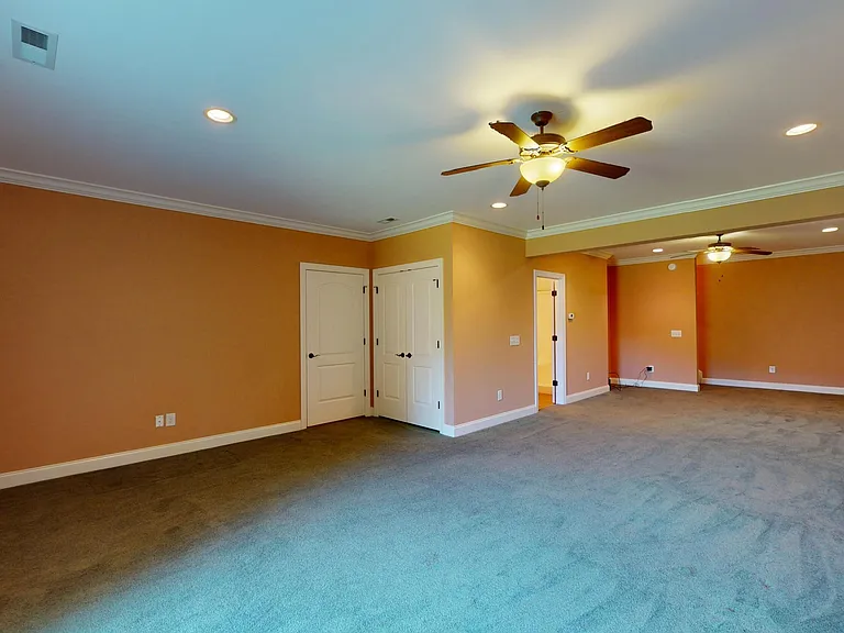110 Josephs Point — Photo 33