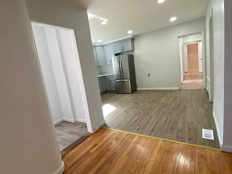 336 Scranton Ave #1 — Photo 31