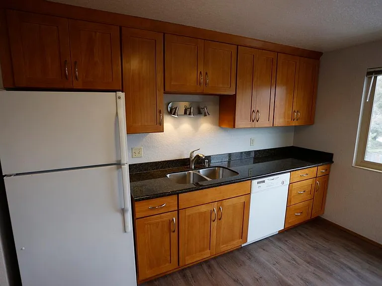 314 N 134th St #101 — Photo 3