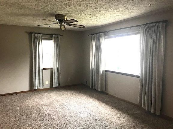 2nd image of 3311 Avenue E
