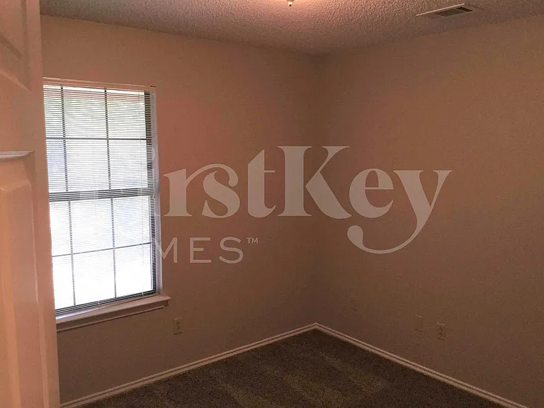 1403 Bradford Pl — Photo 22