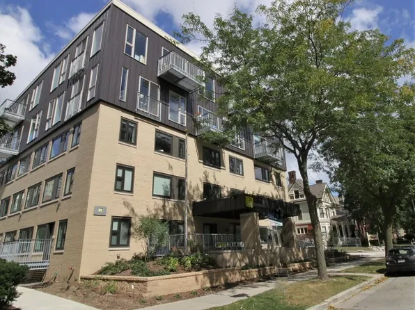 1825 N. Prospect Ave.