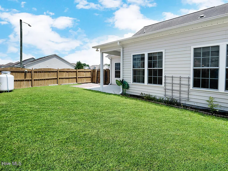 2400 Dovedale Ct #B — Photo 40