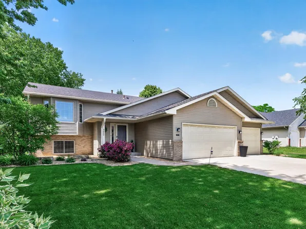 9850 Wynstone Dr, Woodbury, MN 55125