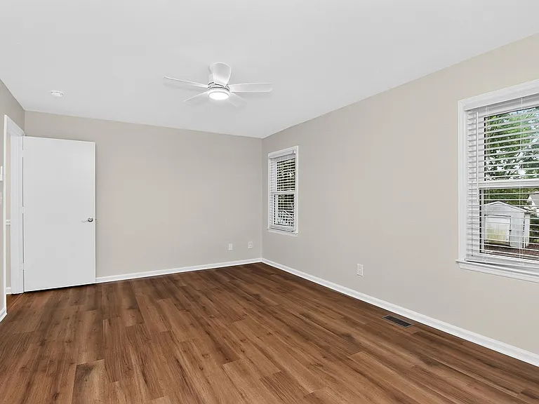 11122-5 Cedar Ln — Photo 8