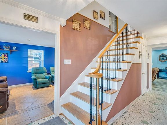 4th image of 2713 Belmont Pl
