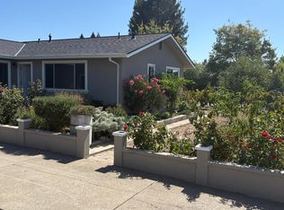 9896 Sunray Pl, Windsor, CA 95492