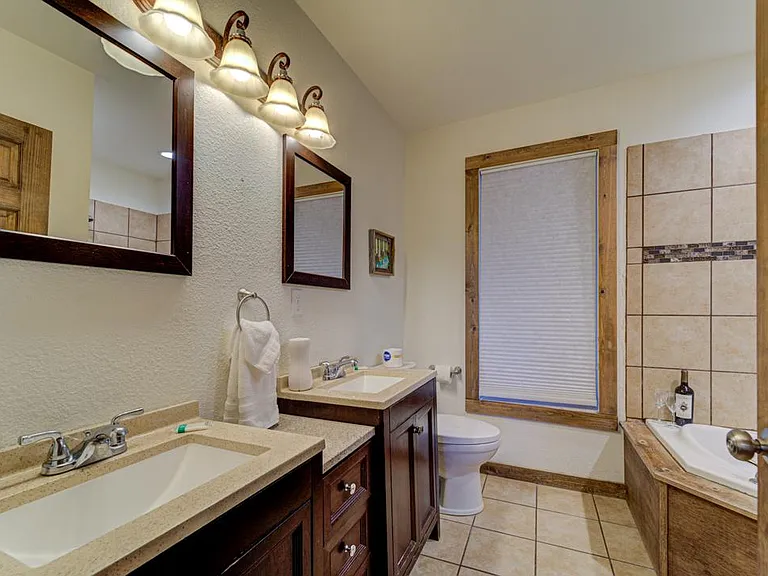 10755 Ute Pass Ave #3 — Photo 5