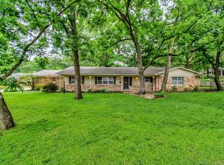 2701 Evergreen Dr, Bartlesville, OK 74006