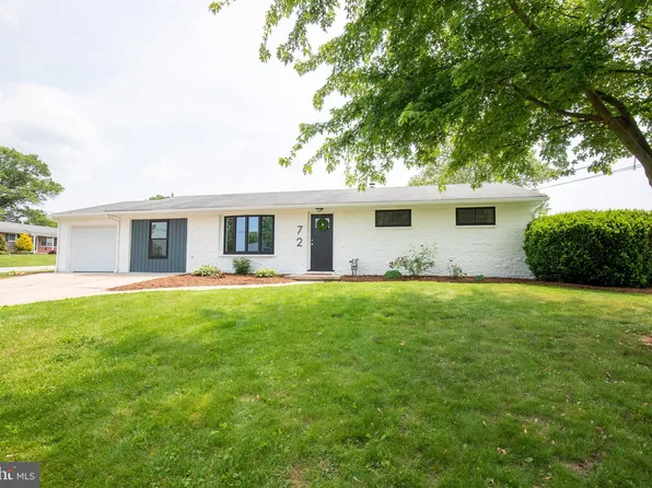 72 Greenlea Way, Chambersburg, PA 17202