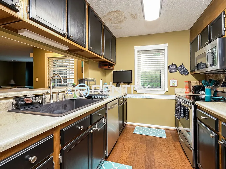 3810 Old Rosebud Ct — Photo 6