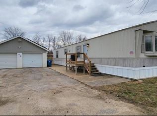 44 Susanne Ct, Caseyville, IL