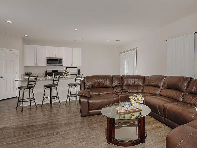 1822 Brushy Cedar Dr — Photo 5
