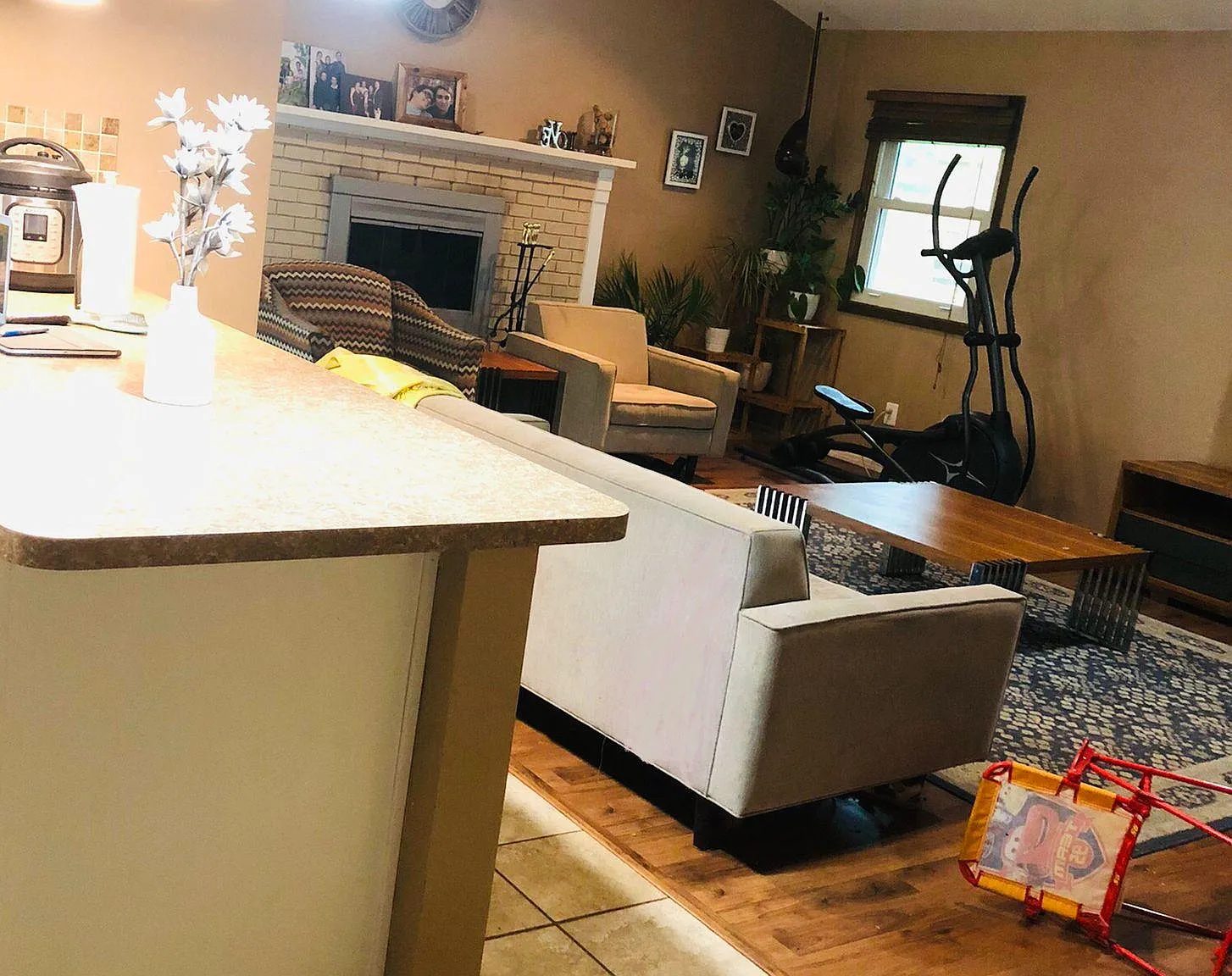 3 bed, 1802 sqft, $2,450 — Photo 3