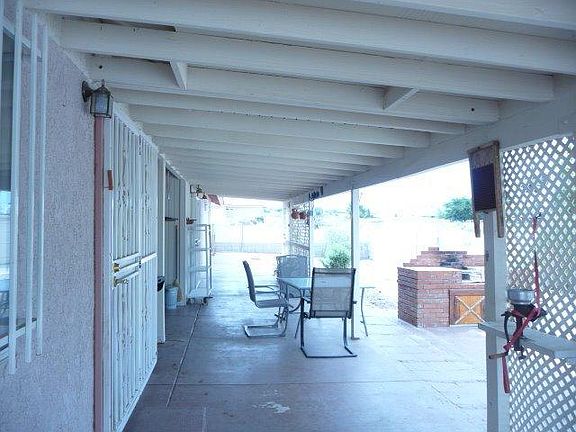 3rd image of 16656 Manning St