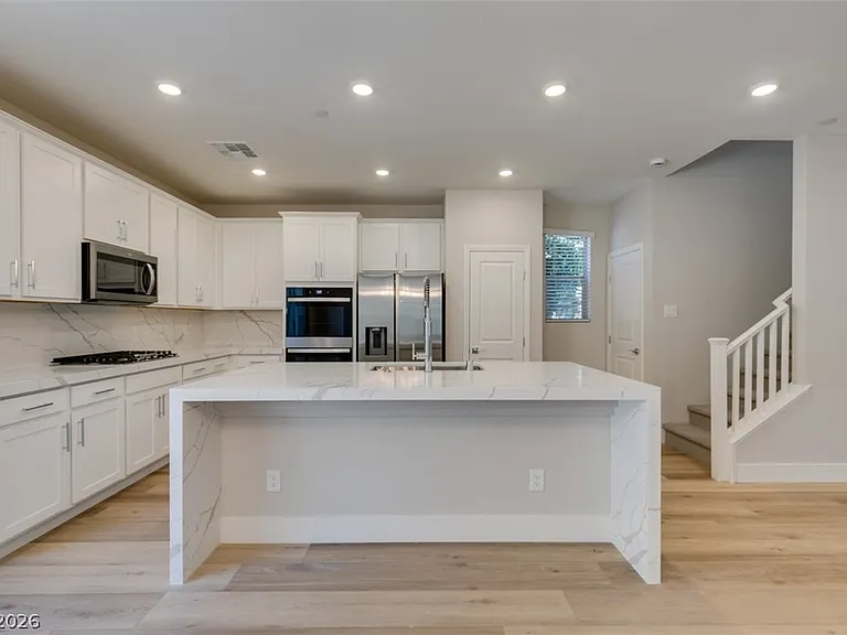 1599 Pacific Baza St — Photo 21