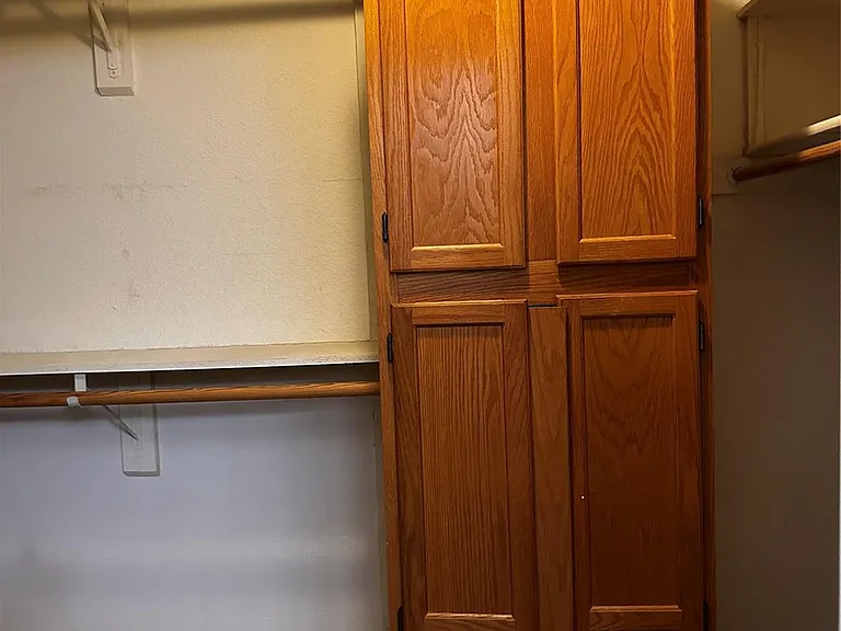8007 Bounty Trl — Photo 22