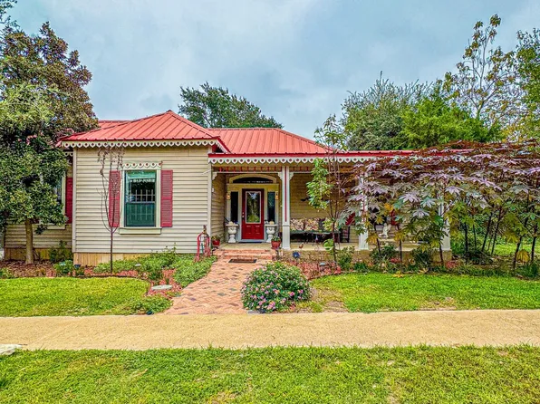 408 N 8th Ave, Teague, TX 75860