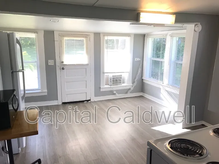 4104 N Ola Ave #3 — Photo 6