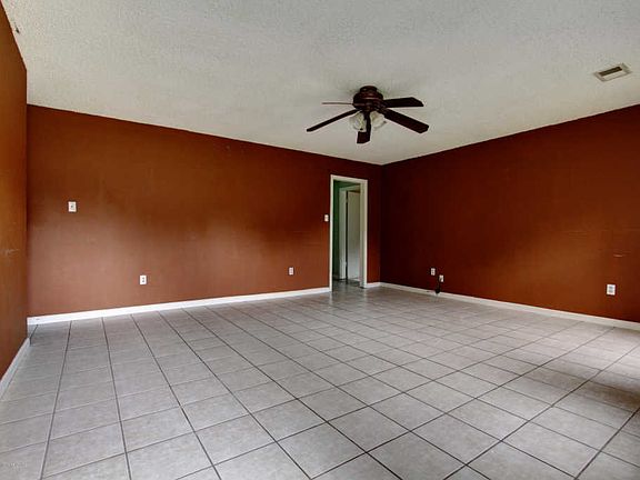 3rd image of 5727 Shannon Dr