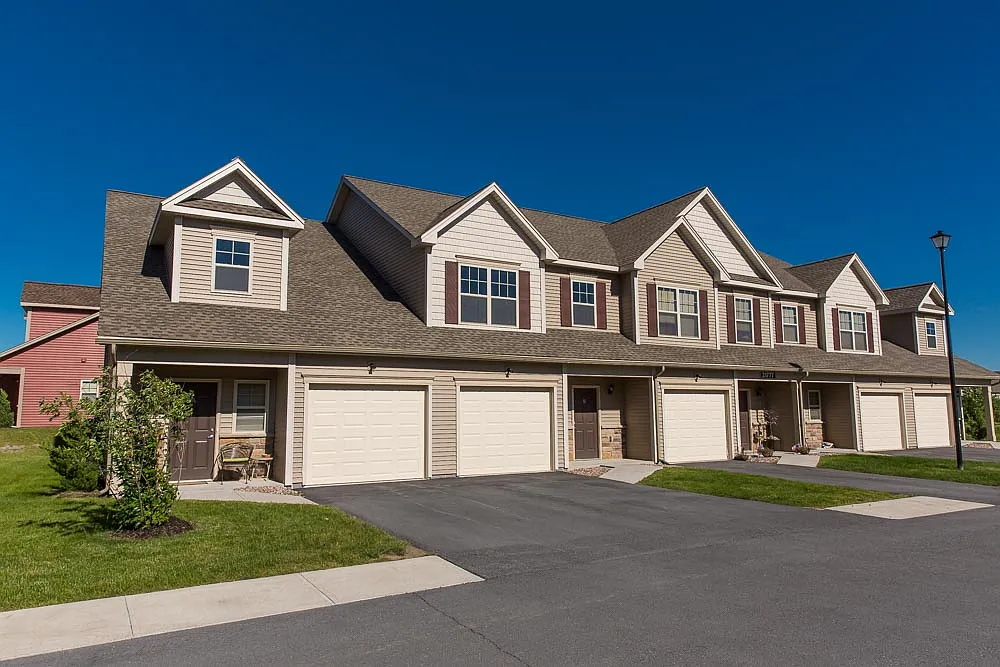Preserve at Autumn Ridge Apartments — Photo 2