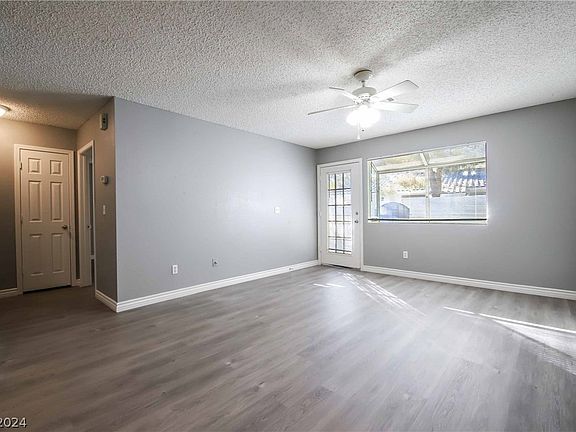 4th image of 2117 Willowbury Dr Unit D