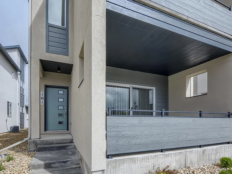 Flats at Dublin Commons — Photo 27