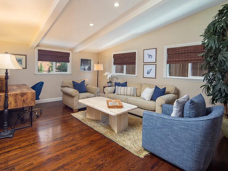 871 Coronado Ave — Photo 8