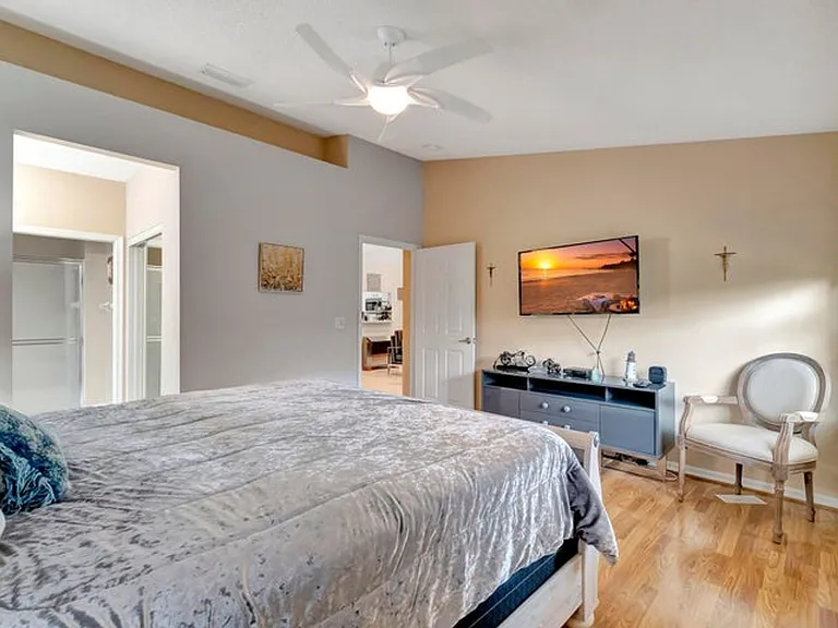 6129 Heliconia Rd — Photo 9