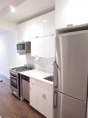 Rented by Bohemia Realty Group | media 49